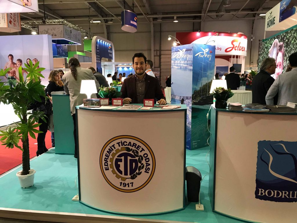 28217962 10156099171900912 750439196 o |