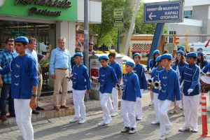 EDREMİT'TE 10 YIL SONRA BİR GELENEK GERİ DÖNDÜ 4 IMG 7794 |