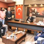 KILIÇDAROĞLU, EDREMİT BELEDİYESİ’Nİ ZİYARET ETTİ 2 EDR 9529 |