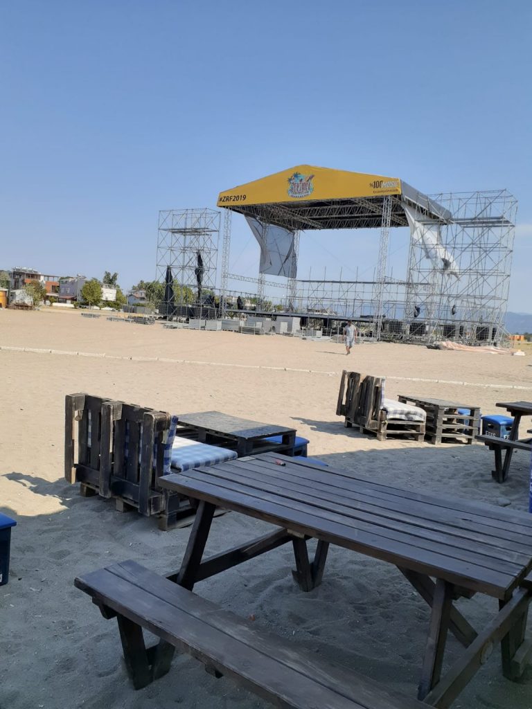 1d4bc7ed d6f4 48a8 8e96 56a35b4d4c6c |