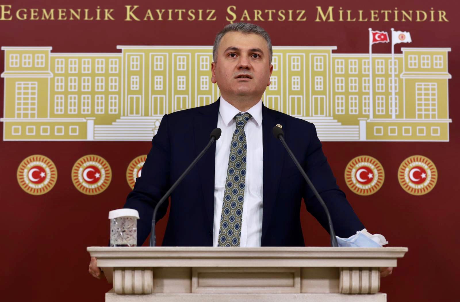 Mustafa Canbey 4 |