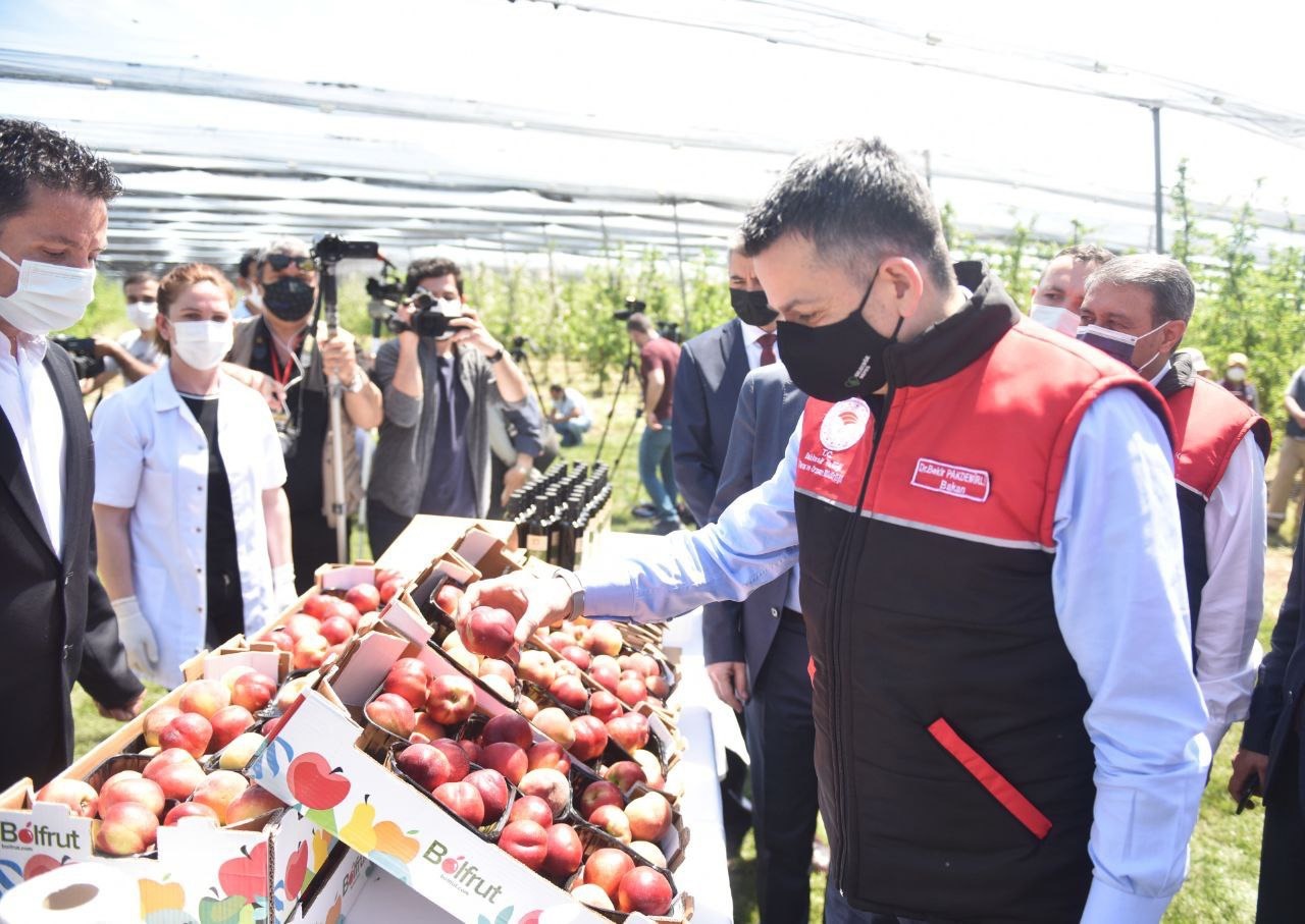 Anadolu Etap Bekir Pakdemirli Tahirova Ciftlik Ziyareti 2 |