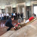 BAŞKAN YILMAZ, GENÇLERLE ANITKABİR'DE 2 baskan yilmaz genclerle anitkabirde 3 |