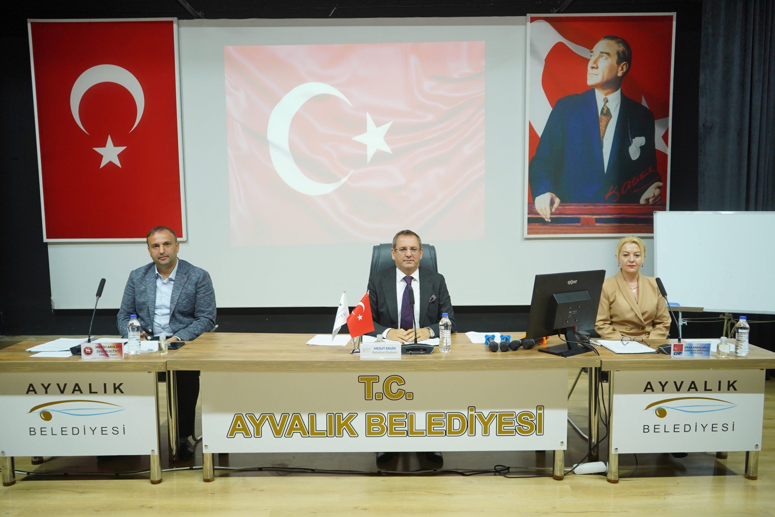 AYVALIK BELEDIYESI EKIM AYI OLAGAN MECLIS TOPLANTISI 1 scaled |