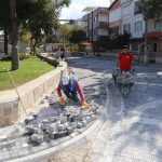 OGRETMENLER MAHALLESINDEKI YOLLAR YENILENIYOR |