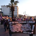 AYVALIKLI KADINLARDAN SIDDETE KARSI FARKINDALIK YURUYUSU 1 |