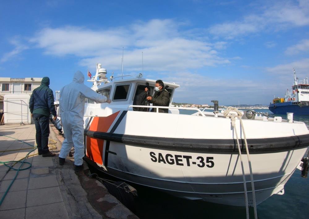 AW613061 01 |