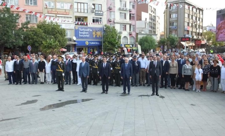 Burhaniye’de 30 Ağustos Zafer Bayramı kutlandı 1 AW701210 03 |