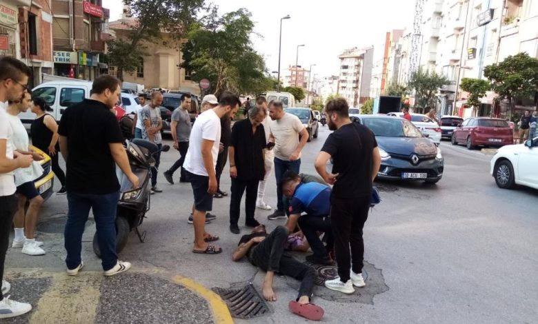 Bandırma'da bıçaklı kavga: 1 yaralı 1 AW701498 02 |