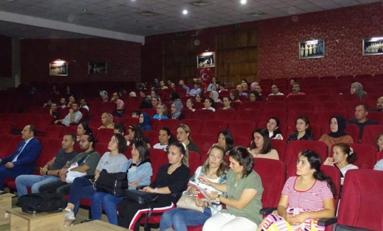 Havran’da En İyi Narkotik Polisi Anne Projesi Semineri yapıldı 1 AW718863 03 |