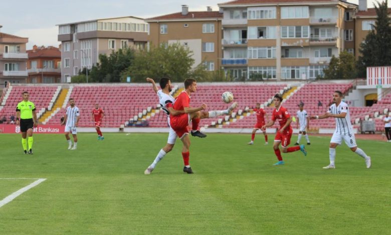 Ziraat Türkiye Kupası: Balıkesirspor: 2 - Hacettepe 1945 Spor Kulübü: 1 1 AW722715 05 |