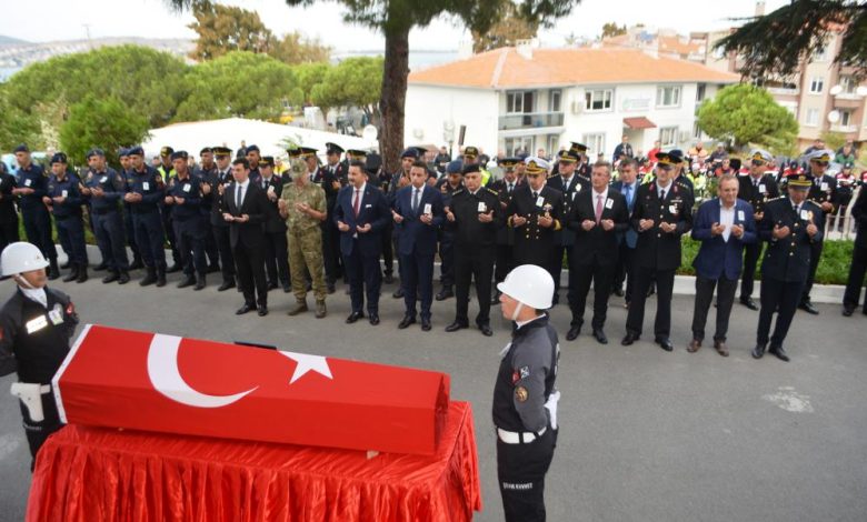 Ayvalık İlçe Emniyet Müdürlüğü’nün acı günü 1 AW736483 01 |