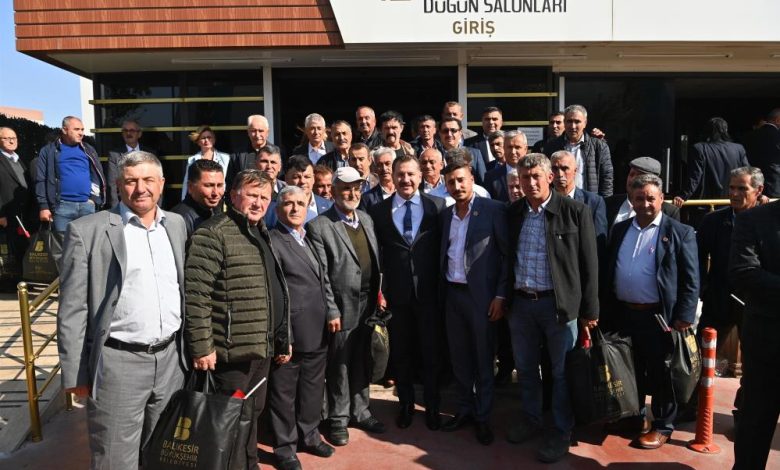 Başkan Yılmaz: "Muhtarla mükemmel yönetişim içindeyiz" 1 AW738874 04 |