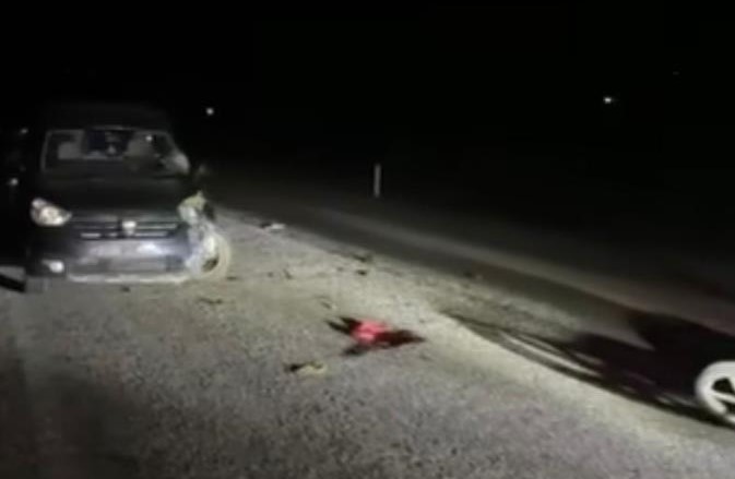 Çanakkale’de otomobil ile motosiklet kafa kafa çarpıştı: 1 ölü 1 AW744991 01 |