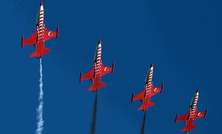 Türk Yıldızları 30. doğum gününü kutluyor 1 AW753769 05 |