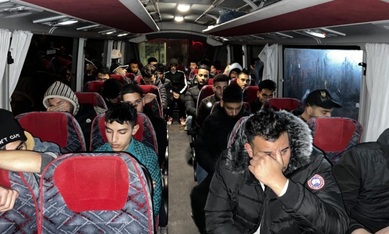 Gelibolu’da 35 kaçak göçmen yakalandı 1 AW761382 01 |