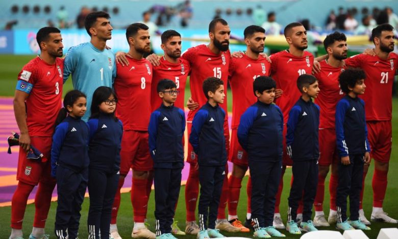 İran Milli Futbol Takımı, İngiltere maçı öncesi milli marşı söylemedi 1 AW764364 02 |