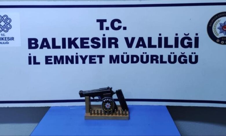 AW776728 02 |