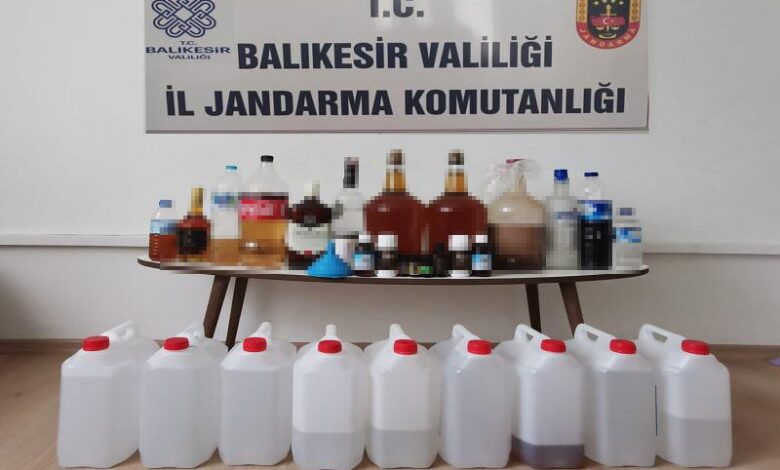 Balıkesir'de yıl başı öncesi sahte içki operasyonu 1 AW793428 01 |