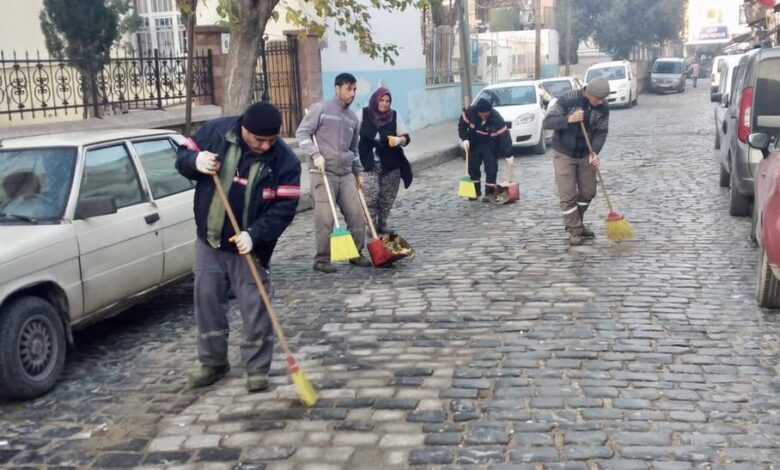 Ayvalık temiz kalsın… 1 AYVALIK TEMIZ KALSIN… 4 |