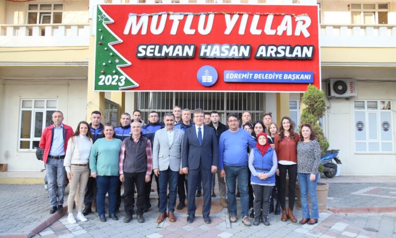 Başkan Arslan, personelin yeni yılını kutladı 1 Edremit Belediyesi yeni yil 1 |