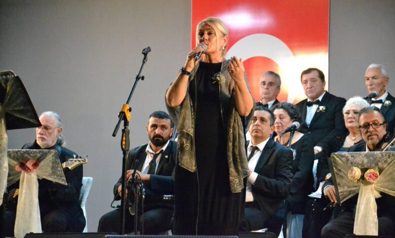 Edremit Belediyesi’nden türkü konseri 1 konser 5 |