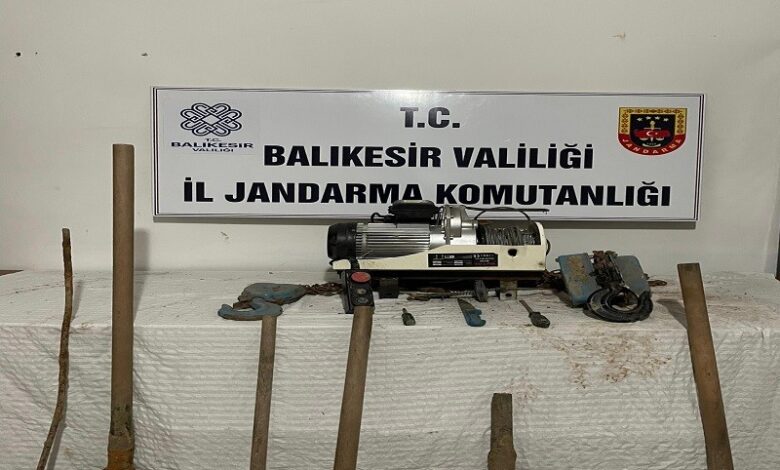 Kaçak kazı ve kaçak tütün operasyonu 1 AW803230 03 |
