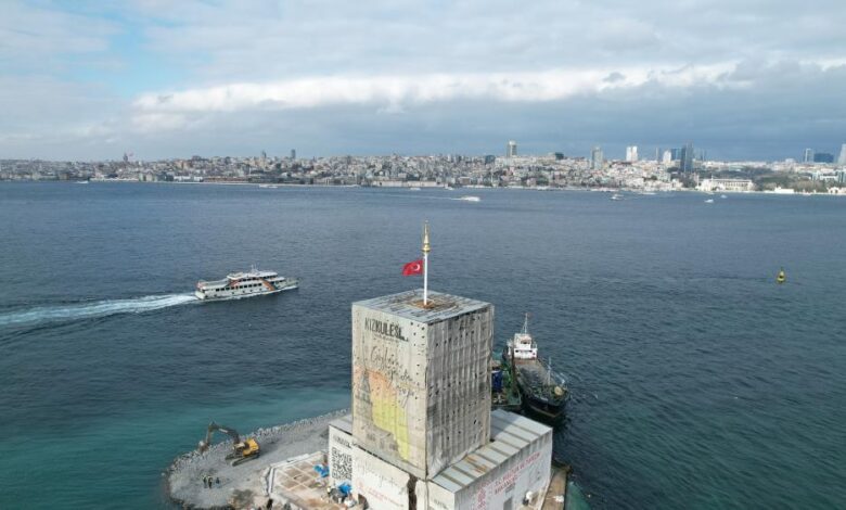 Kız Kulesi’nde Türk Bayrağı ve alem ortaya çıktı 1 AW810971 02 |