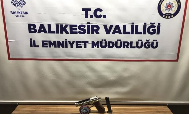 Balıkesir'de 24 aranan şahıs yakalandı 1 AW813924 01 |