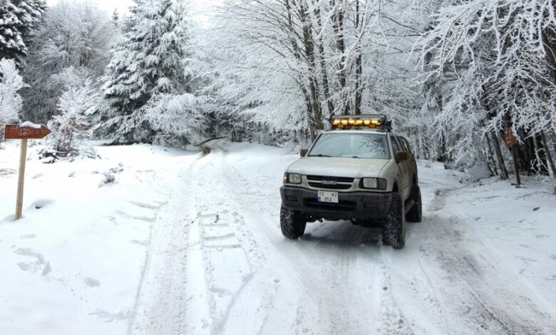 Kazdağları'nın zirveleri beyaz örtüye büründü 1 AW817077 04 |