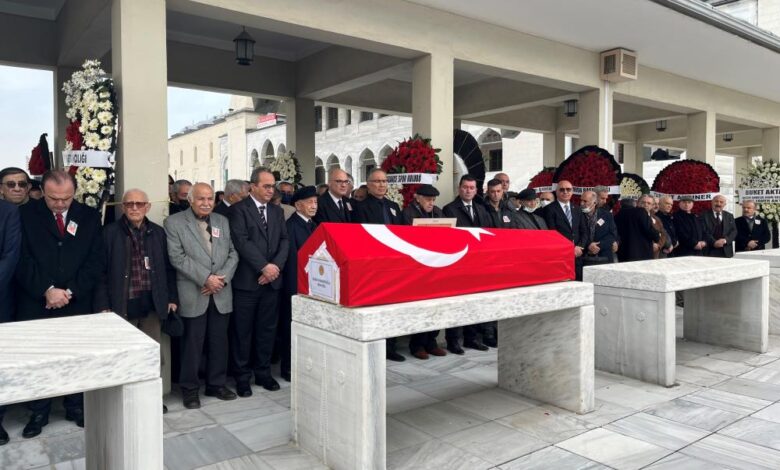 Yargıtay Eski Onursal Başsavcısı Sabih Kanadoğlu son yolculuğuna uğurlandı 1 AW838709 01 |