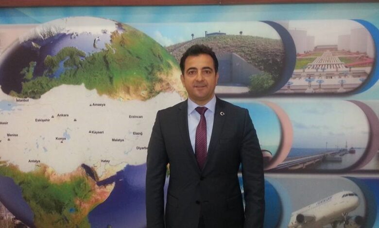 Burhaniye’de Ali öğretmene veda 1 AW838816 01 |