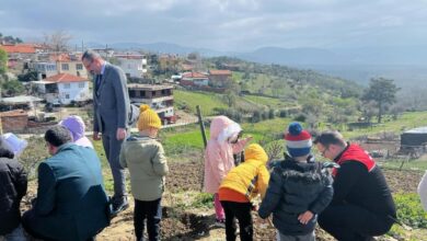 Geleceğe nefes olacak fidanlar minik ellerle toprakla buluştu 3 AW854802 04 |