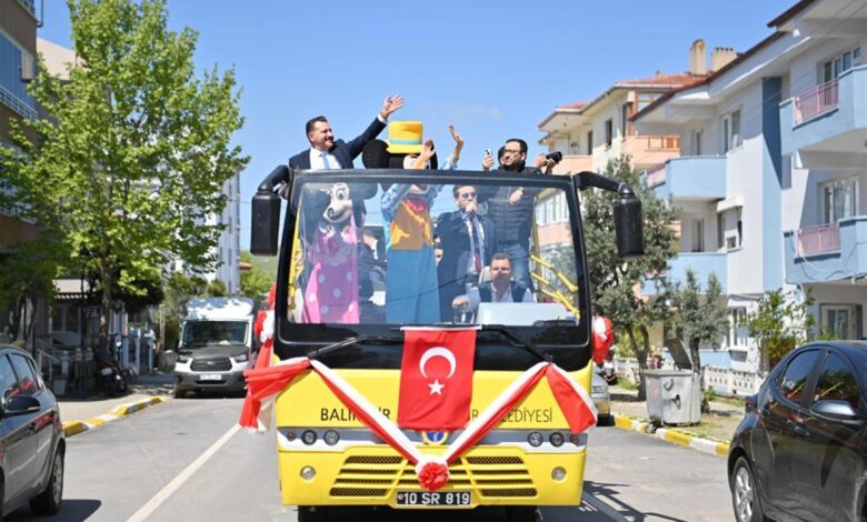 Başkan Yılmaz dan 23 Nisan Korteji 1 23 nisan kortej 3 |