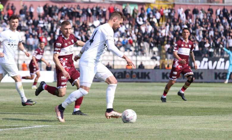 Spor Toto 1. Lig: Beyçimento Bandırmaspor: 2 - Altay: 1 1 AW866654 01 |