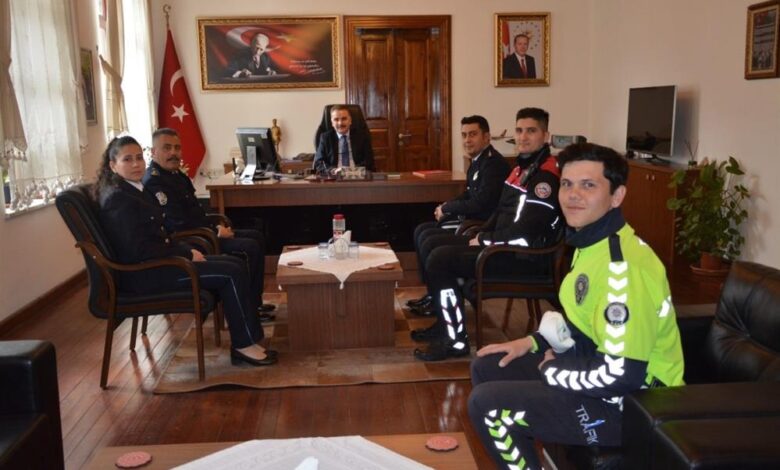 Kaymakam Ahmet Odabaş’a Polis Haftası ziyareti 1 AW867394 01 |