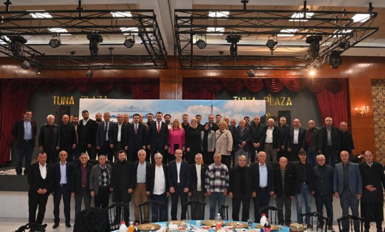 "Yeni yüzyılın Türkiye’sini muhtarlarla beraber inşa edeceğiz" 1 AW867906 07 |
