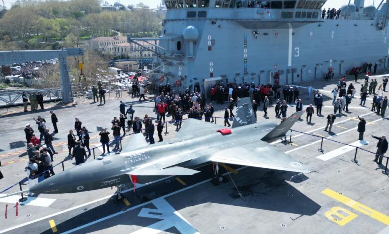 Vatandaşlardan TCG Anadolu’ya yoğun ilgi 1 AW872459 01 |