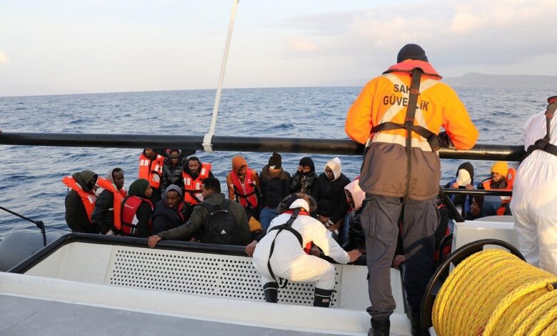 Yunan unsurlarınca ölüme terk edilen 50 kaçak göçmen kurtarıldı 1 AW879360 01 |