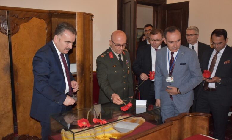 Atatürk’ün edremit’e gelişinin 89. yılı kutlandı 1 DSC 8097 |