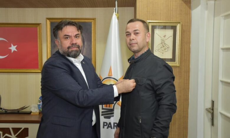 İYİ Parti Karesi Kurucu İlçe Başkanı Özgür Öksüz AK Parti’de 1 AW887427 01 |