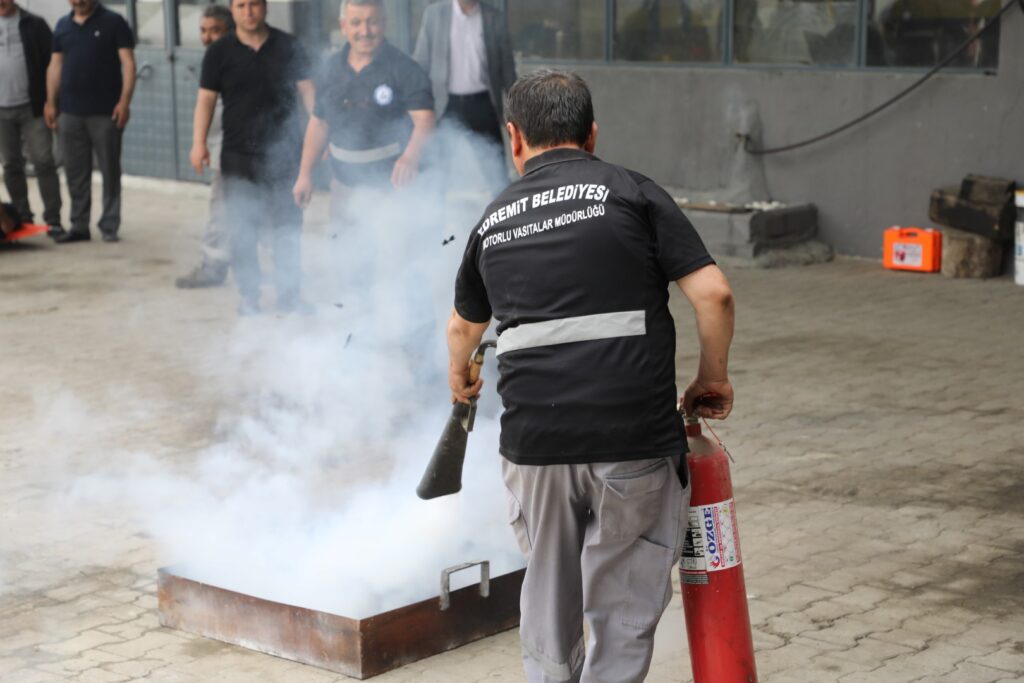 yangin acil durum egitimi 7 |