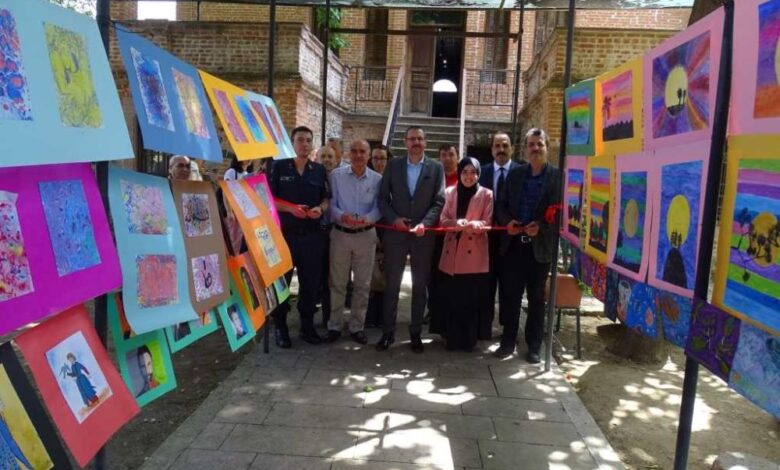 Havran Kent Müzesi resim sergisine ev sahipliği yaptı 1 AW906857 01 |