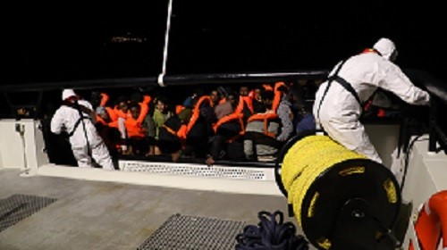 Ayvacık açıklarında 57 kaçak göçmen yakalandı 1 AW924515 01 |
