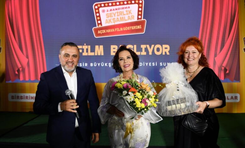 Bandırmalılar, Seyirlik Akşamlar’a büyük ilgi gösterdi 1 AW014638 01 |