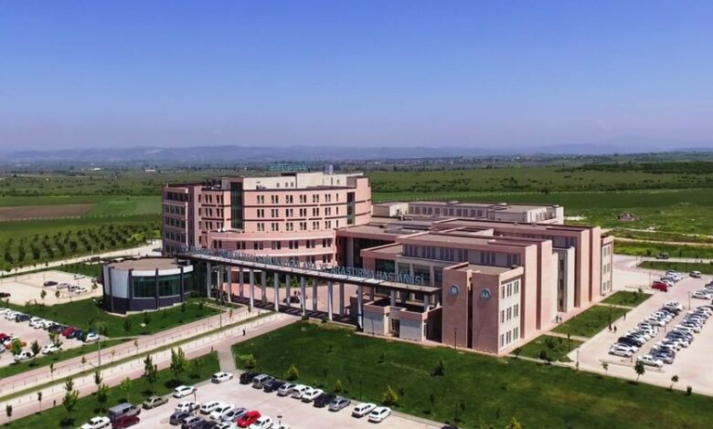 BAÜN' de Kalp ve Damar Cerrahisi Kliniği güçlenerek büyüyor 1 AW015949 02 |