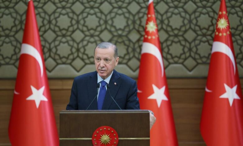 Cumhurbaşkanı Erdoğan'dan CHP'li Sezgin Tanrıkulu'na sert tepki: ”Sözde milletvekili ama terörist müsveddesi” 1 AW030431 06 |