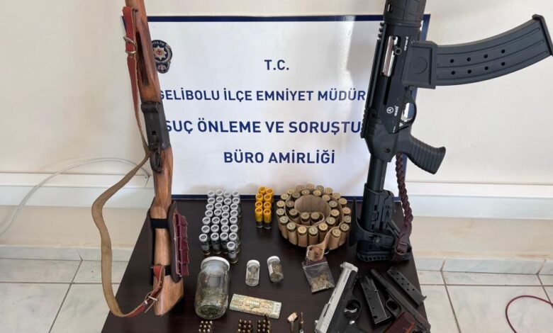 Çanakkale'de uyuşturucu operasyonu: 9 gözaltı 1 AW031454 01 |