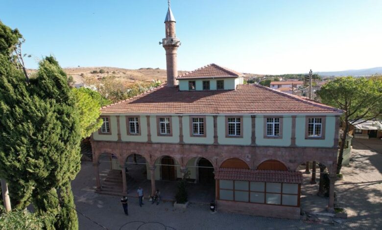 Ayvalık’ta tarihi Küçükköy Camisi’nin restorasyon projesi tamamlandı 1 AW032817 01 |