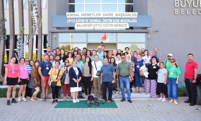 Balıkesir, Türkiye'nin Tıbbı Aromatik Bitki Eğitim Merkezi oldu 1 AW035695 01 |